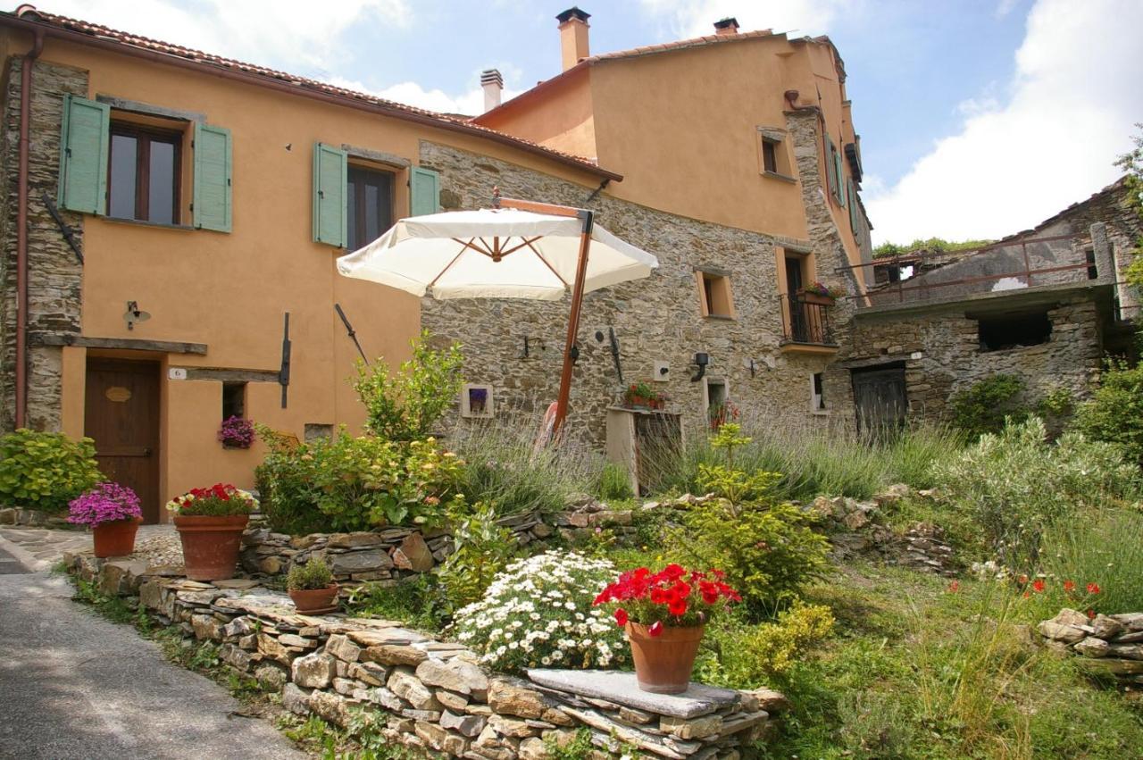 Casa Vittorina Villa Cesio Luaran gambar